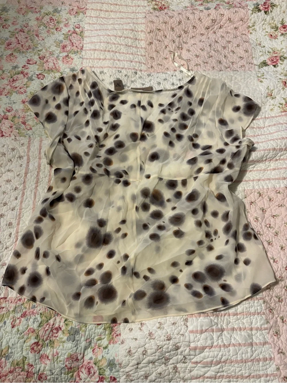 Lightweight V-Neck Dot Print Blouse - Cream and Brown